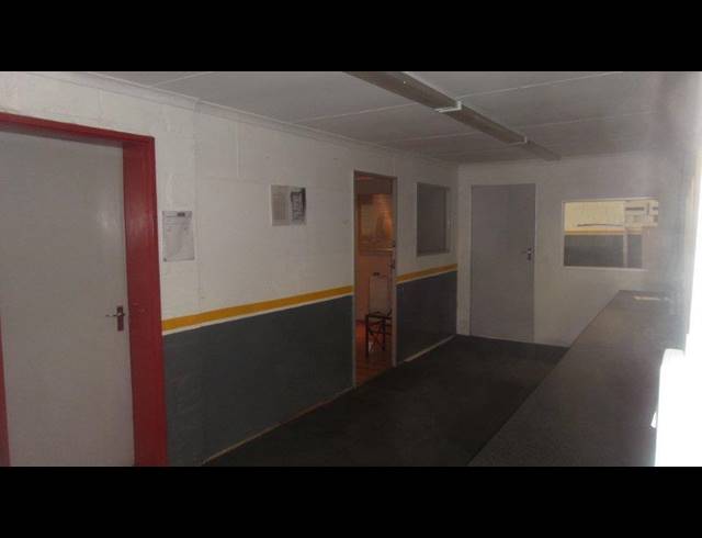 550M² FACTORY TO LET IN STIKLAND
